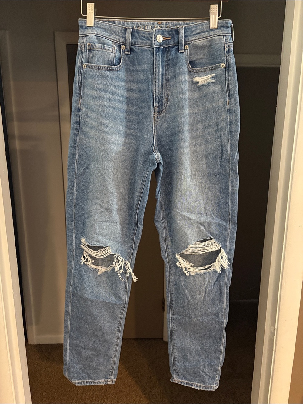 American Eagle Outfitters Light Blue Distressed Women’s Jeans